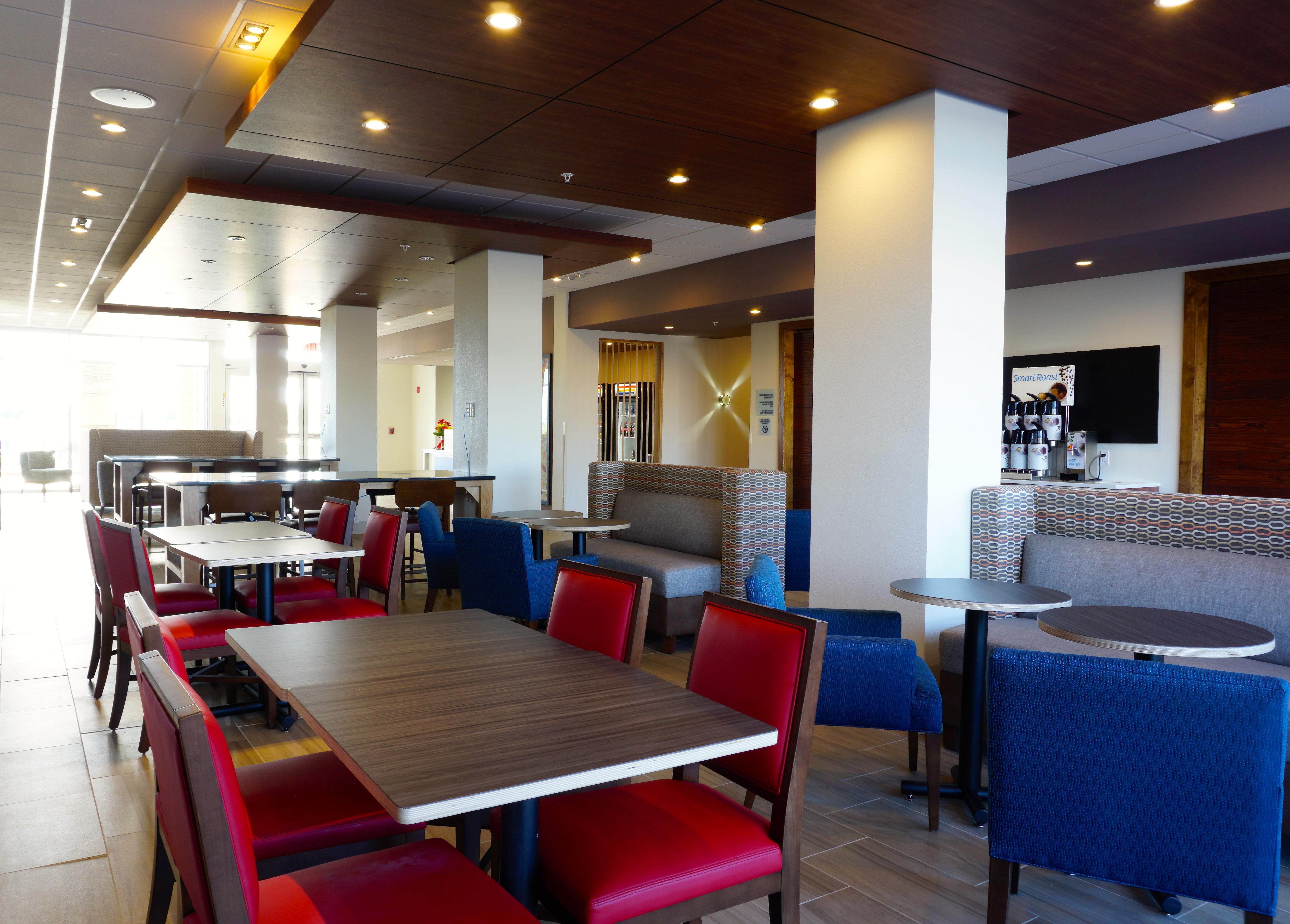 Holiday Inn Express & Suites Omaha - Millard Area By Ihg Екстер'єр фото